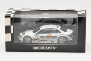 Mercedes C-Class W204 DTM Team AMG Mercedes #5 J. Green DTM 2008 Minichamps 1:43 400083805 Metall - pilt 4/4