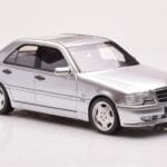 Mercedes C36 AMG W202 Hõbedane Otto 1:18 - image 4 of 6