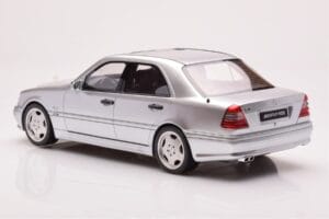 Mercedes C36 AMG W202 Hõbedane Otto 1:18 OT443 Vaik - pilt 5/6