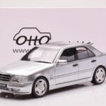 Mercedes C36 AMG W202 Hõbedane Otto 1:18 - image 6 of 6