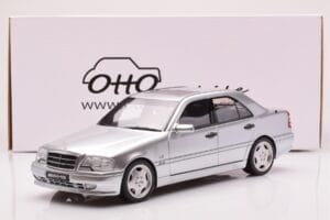 Mercedes C36 AMG W202 Hõbedane Otto 1:18 OT443 Vaik - pilt 6/6