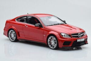 Mercedes C63 AMG W204 Black Series Punane GT Spirit 1:18 GT065 Vaik - pilt 4/6