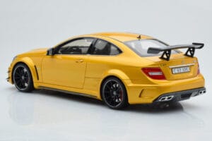 Mercedes C63 AMG W204 Black Series Kuldne GT Spirit 1:18 GT034 Vaik - pilt 5/6
