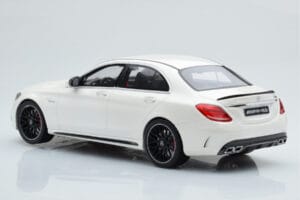 Mercedes C63S AMG W205 Valge GT Spirit 1:18 B66960370 Vaik - pilt 5/6