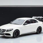 Mercedes C63S AMG W205 Valge GT Spirit 1:18 - image 6 of 6