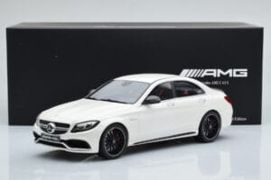 Mercedes C63S AMG W205 Valge GT Spirit 1:18 B66960370 Vaik - pilt 6/6