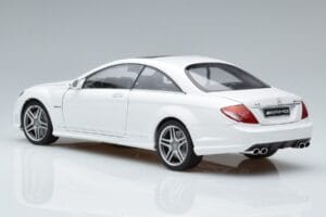 Mercedes CL63 AMG C216 Valge AUTOart 1:18 76167 Metall - pilt 5/6