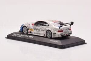 Mercedes CLK DTM Team Original Teile #12 P. Dumbreck DTM 2001 Minichamps 1:43 400023112 Metall - pilt 3/4
