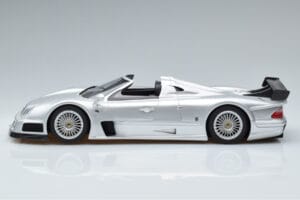 Mercedes CLK GTR Roadster Hõbedane GT Spirit 1:18 GT155 Vaik - pilt 3/6
