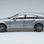 Mercedes CLS Shooting Brake X218 Alanite Hall Norev 1:18 - image 4 of 7