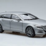 Mercedes CLS Shooting Brake X218 Alanite Hall Norev 1:18 - image 5 of 7