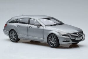 Mercedes CLS Shooting Brake X218 Alanite Hall Norev 1:18 B66960117 Metall - pilt 5/7
