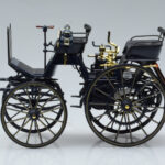 Mercedes Daimler Motorkutsche Tumesinine Norev 1:18 - image 3 of 6