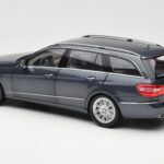Mercedes E-Class S212 T-Model Tenorit Hall Metallic Minichamps 1:18 - image 7 of 8
