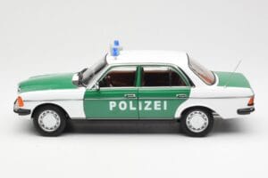Mercedes E-Class W123 Polizei Norev 1:18 B66040676 Metall - pilt 4/8