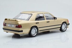 Mercedes E-Class W124 Tuning Beež MCG 1:18 MCG18342 Metall - pilt 2/6