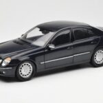 Mercedes E-Class W211 Sinine Metallic Kyosho 1:18