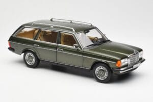 Mercedes 230T W123 T-Model Roheline Metallik Norev 1:18 183730 Metall - pilt 6/8
