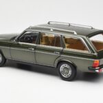 Mercedes 230T W123 T-Model Roheline Metallik Norev 1:18 - image 7 of 8