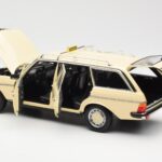 Mercedes 230T W123 T-Model Takso Norev 1:18 - image 5 of 8