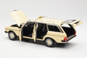 Mercedes 230T W123 T-Model Takso Norev 1:18 183731 Metall - pilt 5/8