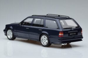 Mercedes E36 AMG S124 Sinine Otto 1:18 OT753 Vaik - pilt 5/6