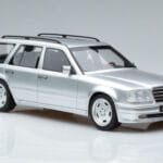 Mercedes E36 AMG S124 Hõbedane Otto 1:18 OT889 Vaik - image 4 of 6