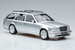 Mercedes E36 AMG S124 Hõbedane Otto 1:18 OT889 Vaik - pilt 4/6
