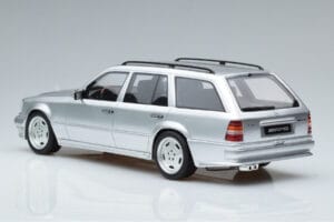 Mercedes E36 AMG S124 Hõbedane Otto 1:18 OT889 Vaik - pilt 5/6
