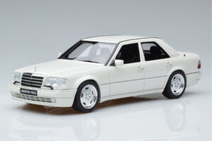 Mercedes E60 AMG W124 Valge Otto 1:18