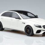 Mercedes AMG E63 S W213 Valge GT Spirit 1:18 - image 4 of 6