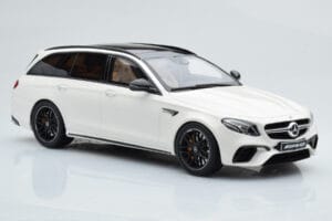Mercedes AMG E63 S S213 T-Model Valge GT Spirit 1:18 GT795 Vaik - pilt 4/6
