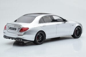 Mercedes AMG E63 S W213 Hõbe GT Spirit 1:18 GT230 Vaik - pilt 2/6