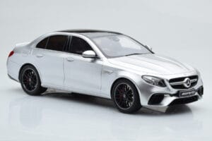 Mercedes AMG E63 S W213 Hõbe GT Spirit 1:18 GT230 Vaik - pilt 4/6