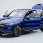 Mercedes EQC 400 Brilliant Sinine NZG 1:18 - image 2 of 8