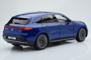 Mercedes EQC 400 Brilliant Sinine NZG 1:18 B66963757 Metall - pilt 3/8