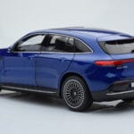 Mercedes EQC 400 Brilliant Sinine NZG 1:18 - image 5 of 8