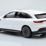 Mercedes EQC 400 Diamond Valge NZG 1:18 - image 7 of 8