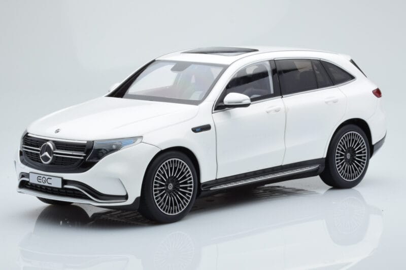 Mercedes EQC 400 Diamond Valge NZG 1:18