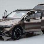 Mercedes EQE SUV X294 AMG Line Velvet Pruun NZG 1:18 - image 2 of 8