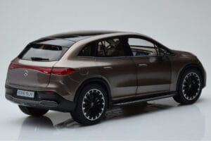 Mercedes EQE SUV X294 AMG Line Velvet Pruun NZG 1:18 B66960836 Metall - pilt 3/8