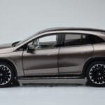 Mercedes EQE SUV X294 AMG Line Velvet Pruun NZG 1:18 - image 4 of 8
