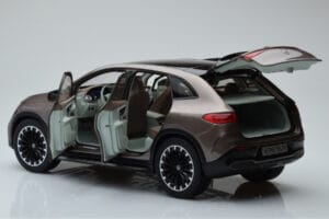 Mercedes EQE SUV X294 AMG Line Velvet Pruun NZG 1:18 B66960836 Metall - pilt 5/8