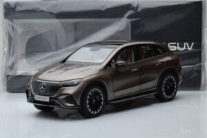 Mercedes EQE SUV X294 AMG Line Velvet Pruun NZG 1:18 B66960836 Metall - pilt 8/8