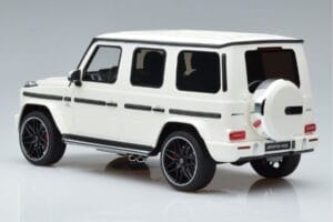 Mercedes AMG G63 W463 Valge GT Spirit 1:18 KJ038 Metall - pilt 5/6
