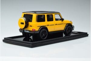 Mercedes AMG G63 W463 Kollane MotorHelix 1:18 MH018-Y Vaik - pilt 2/7