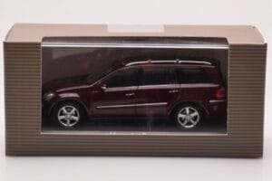Mercedes GL X164 Karneool Punane Minichamps 1:43 B66962226 Metall - pilt 4/4