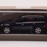 Mercedes GL X164 Tanzanite Sinine Minichamps 1:43 - image 4 of 4
