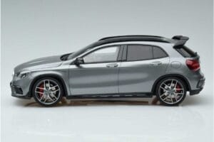 Mercedes AMG GLA 45 X156 Esindustuse Väljaanne GT Spirit 1:18 B66960467 Vaik - pilt 3/6
