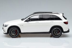 Mercedes GLC 63 AMG X253 Valge GT Spirit 1:18 B66965713 Vaik - pilt 3/6